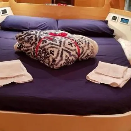Yacht Capri