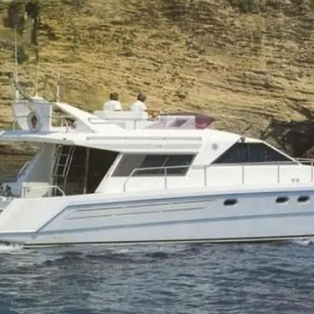 Botel Yacht Capri