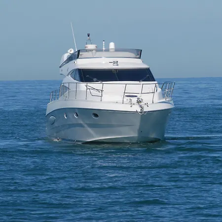 Yacht Capri