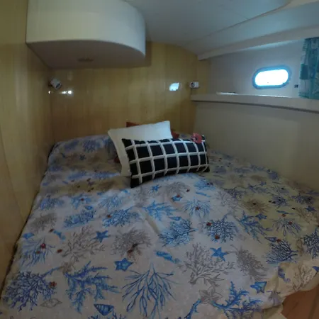 Yacht Hotel na wodzie 3*